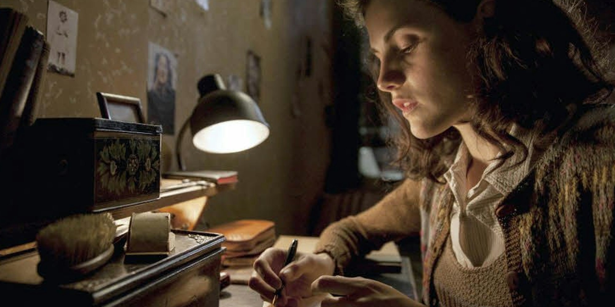 Zart und rebellierend: Mala Emde als Anne Frank in dem Fernsehfilm „Meine Tochter Anne Frank“.