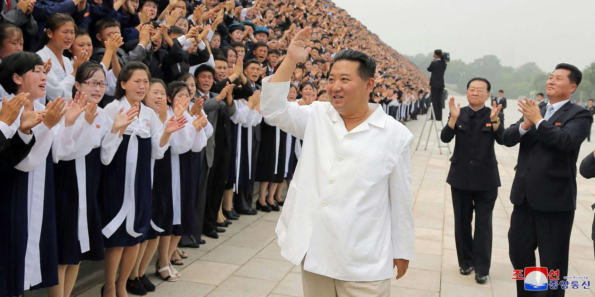 Kim Jong Un weißes Shirt