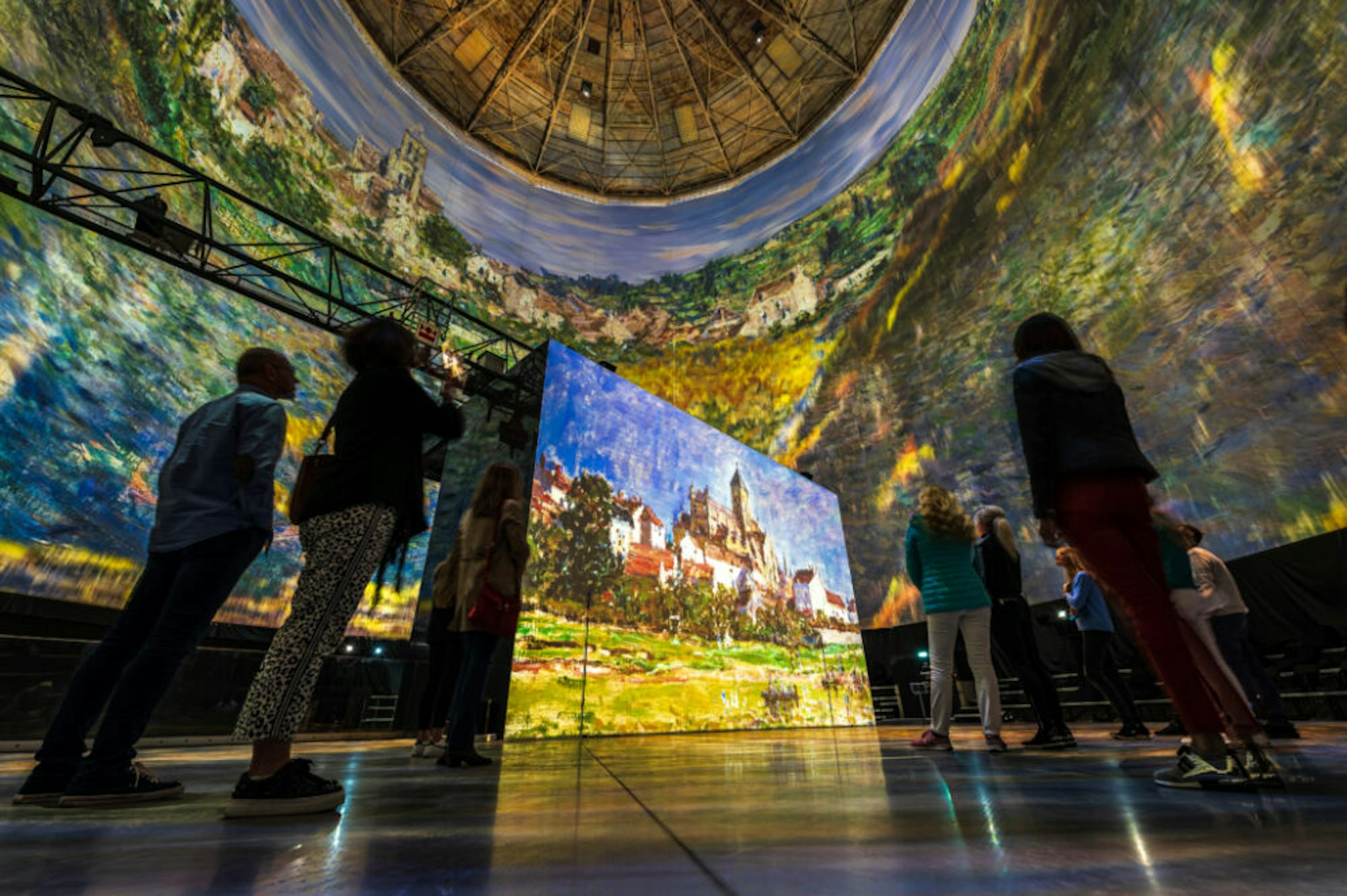 Im Visiodrom wird derzeit eine Claude Monet-Show gezeigt.