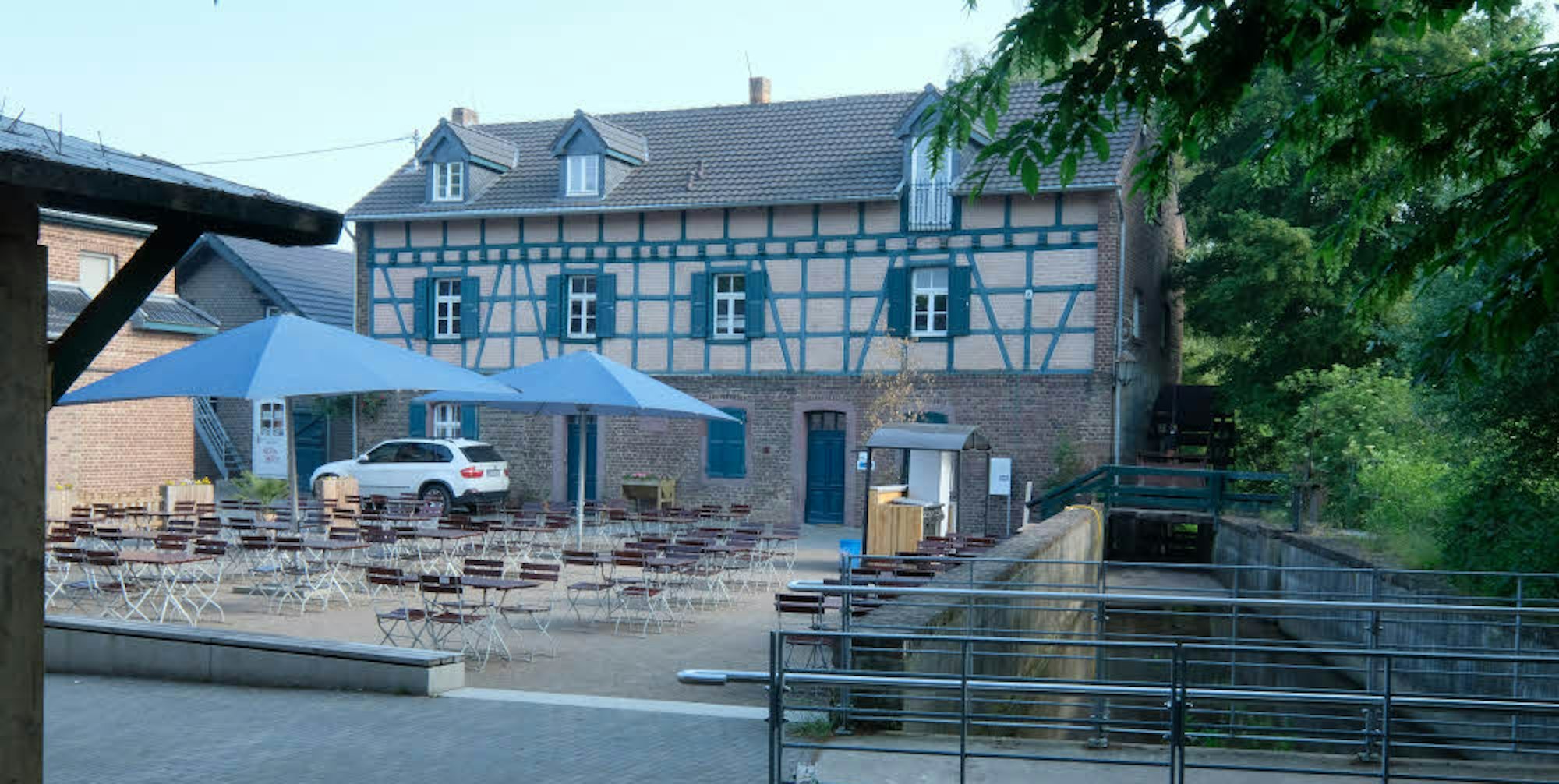 Die Gymnicher Mühle und das Restaurant kommen unter den Hammer. Das Amtsgericht Brühl hat auf Antrag der Kreissparkasse Köln das Zwangsversteigerungsverfahren eingeleitet.