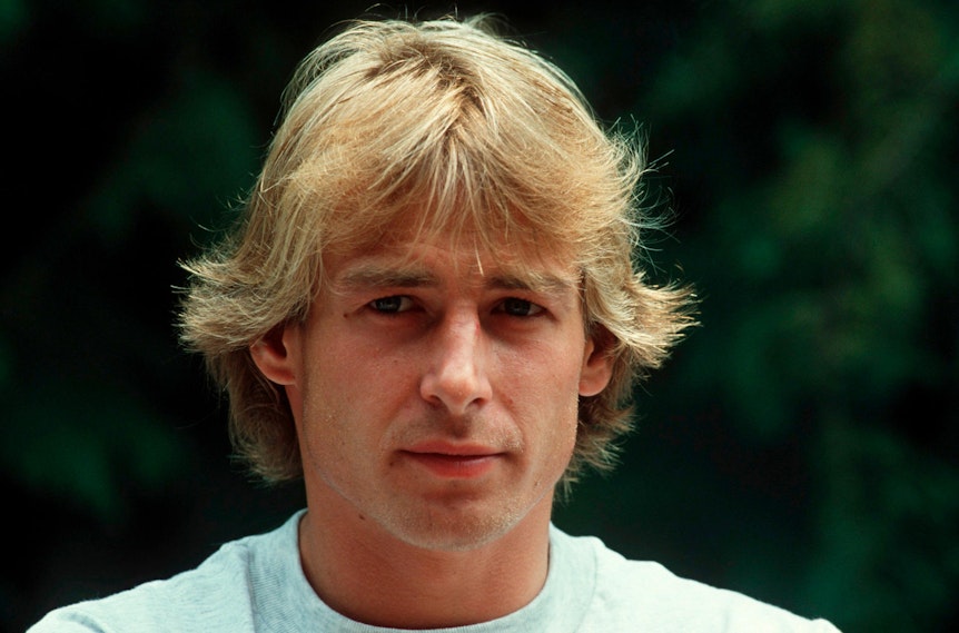 Jürgen Klinsmann schaut in die Kamera