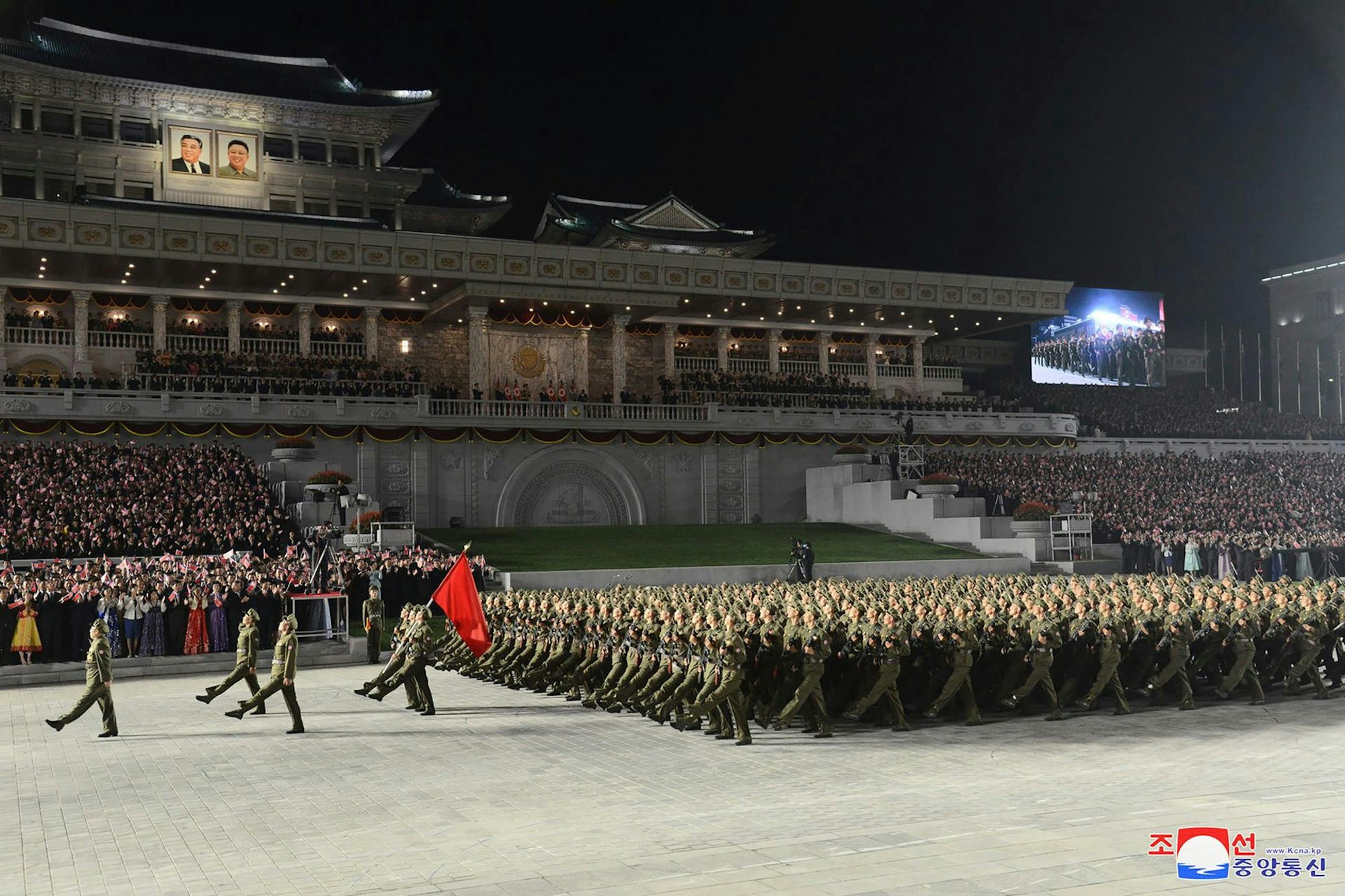 Nordkorea Nachtparade