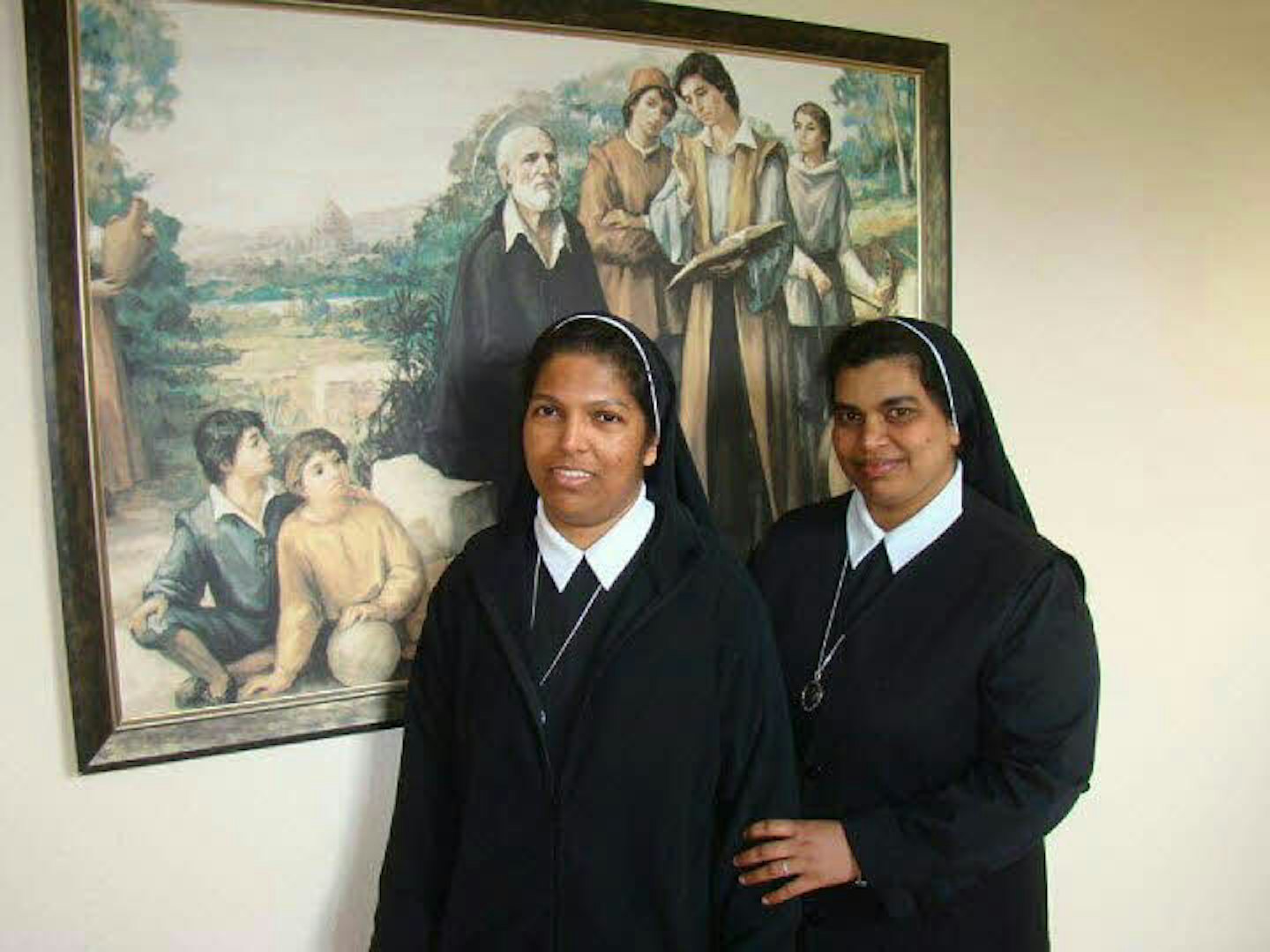 Schwester Agnes Thomas (l.) und Schwester Serena Puthenpurayil arbeiten auf dem Heiderhof.