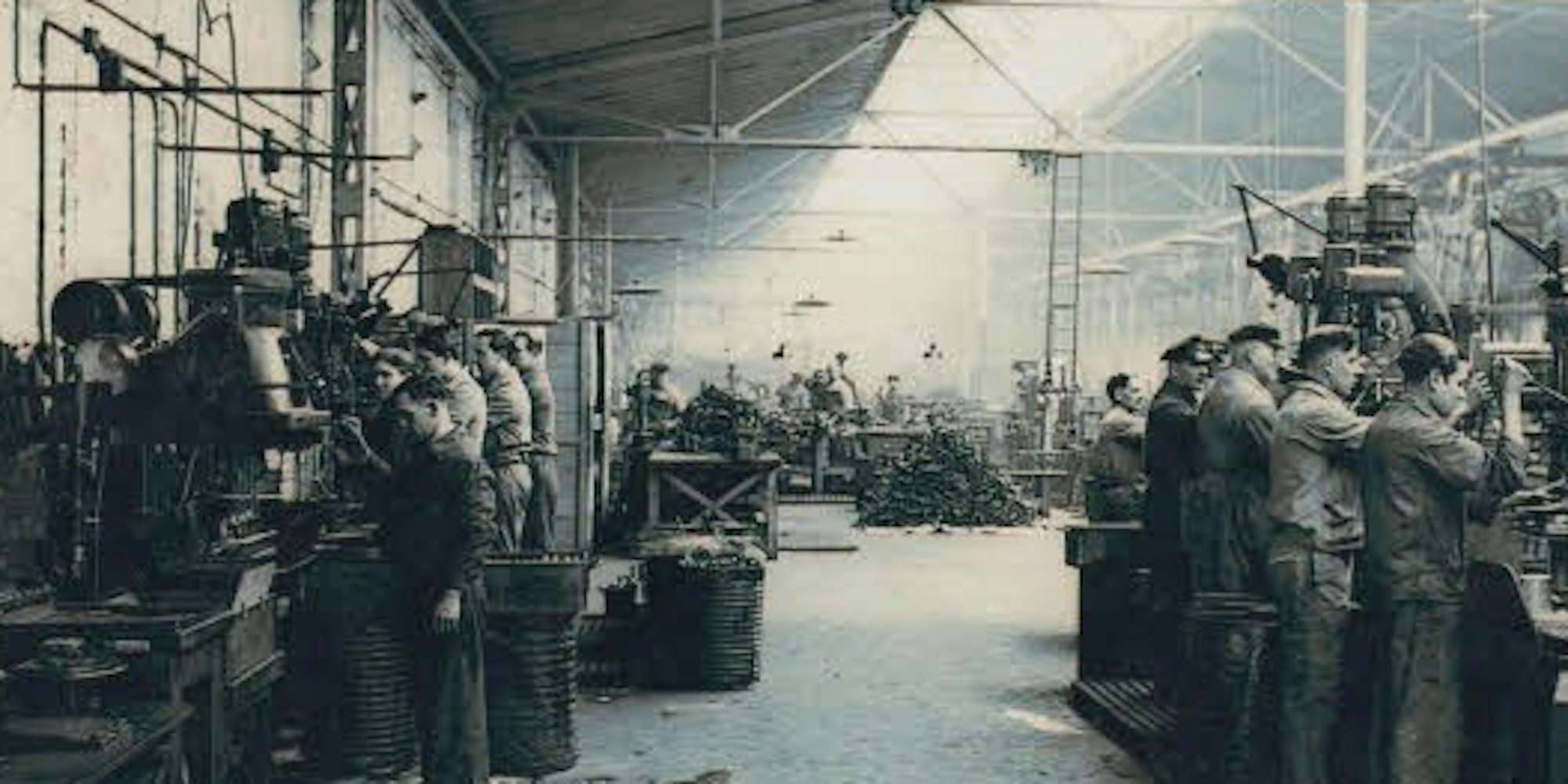 Die Maschinenhalle der Metallwerke im Jahr 1930.
