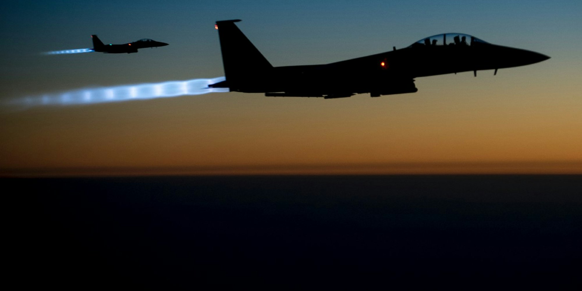 Am Mittwoch meldete das US-Militär erneut insgesamt 23 Luftangriffe, die meisten davon nahe der heftig umkämpften kurdischen Enklave Kobane in Nordsyrien.
