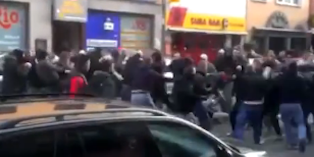 Auf der Zülpicher Straße prügelten sich FC-Hooligans mit Eintracht-Chaoten.