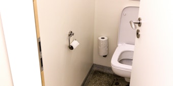 Öffentliche Toilette_imago