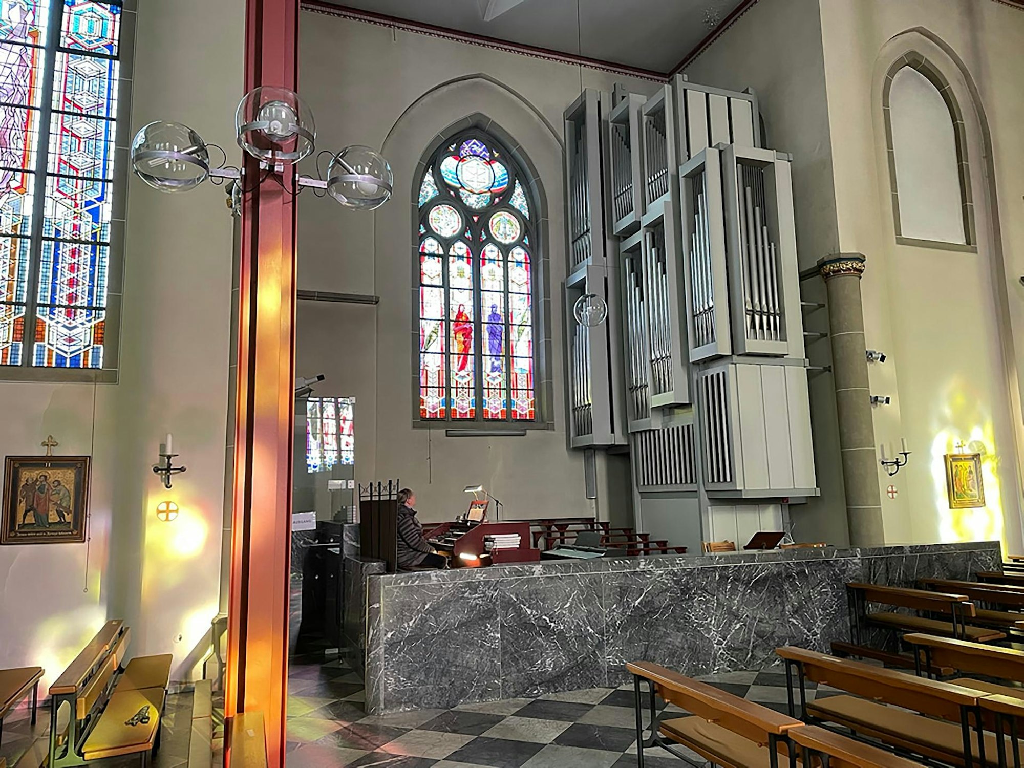 Orgel in St. Peter Engelskirchen