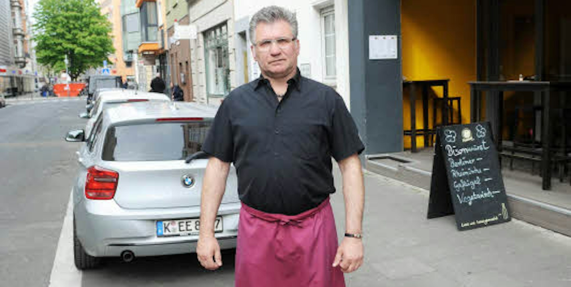 Ralf Heinen vom „Curry Cologne“ wünscht sich Platz für Außengastronomie.
