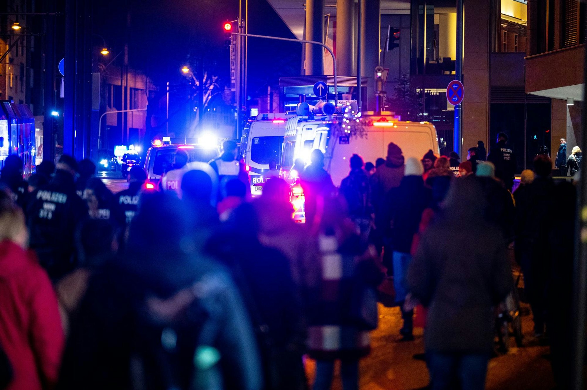 Polizei Demo Köln 100122