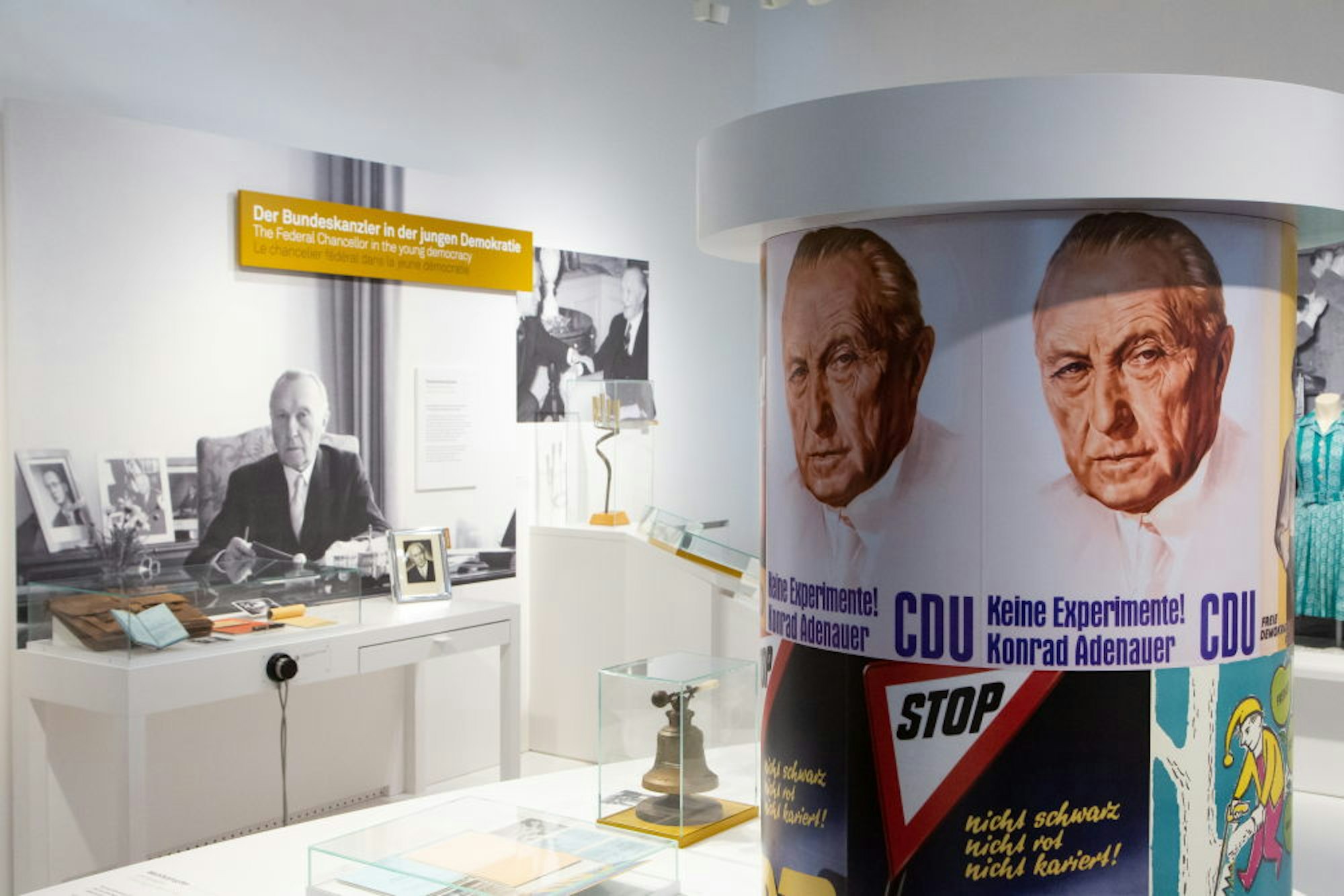 Die Dauerausstellung wurde 2017 erneuert. Die Wohnräume wurden im Zustand von Adenauers Lebzeiten bewahrt.