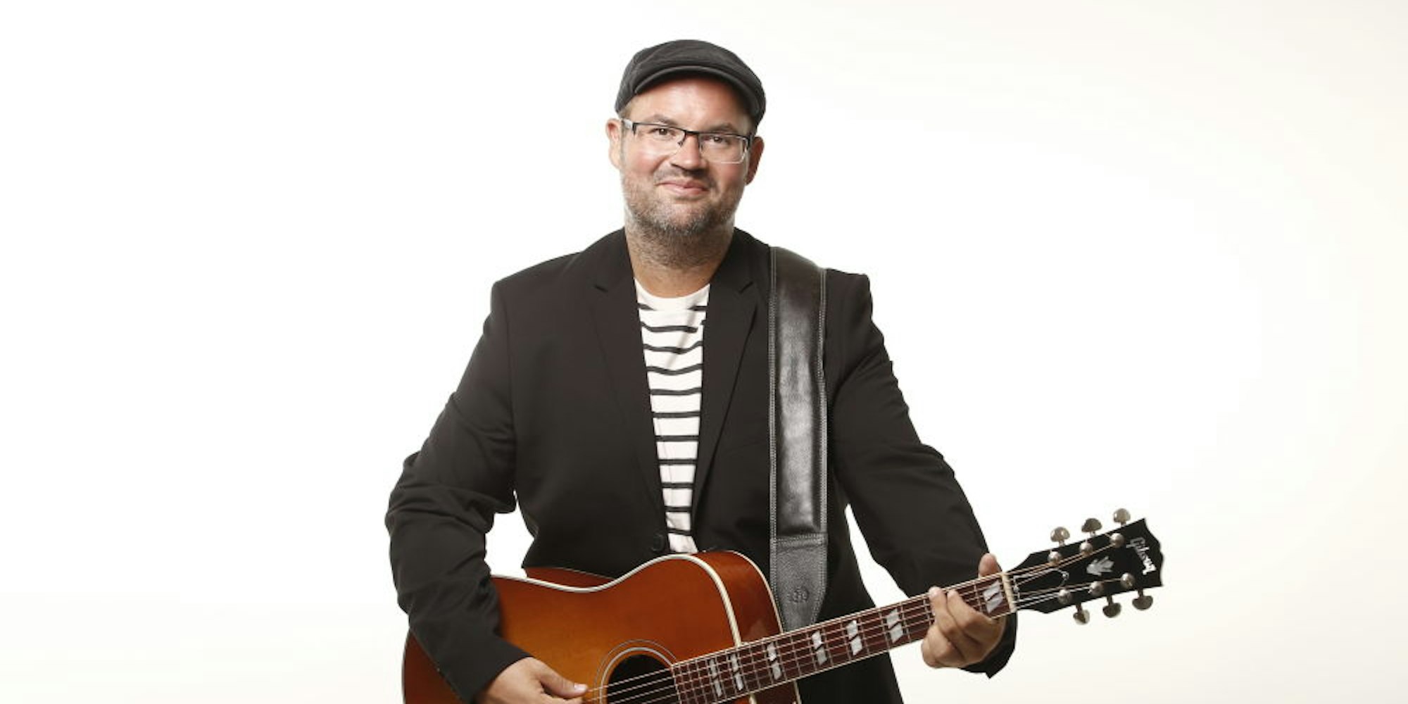 Björn Heuser singt mit Köln – im Zweifel aus seinem Wohnzimmer. 
