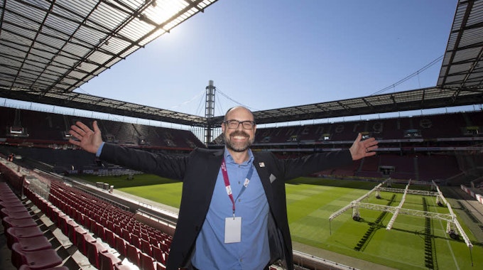 Sportstätten-Chef Lutz Wingerath und seine Mitarbeiter bereiten sich auf die Austragung der Fußball-EM 2024 vor.