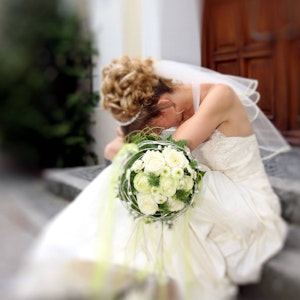 Bitte keine Tränen: Damit die Hochzeit(sfeier) wirklich ein Traum wird, müssen Paare vorher einiges regeln.