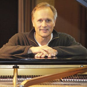 Der Klavierprofessor Falko Steinbach wird drei der bekanntesten Stücke des Komponisten spielen.