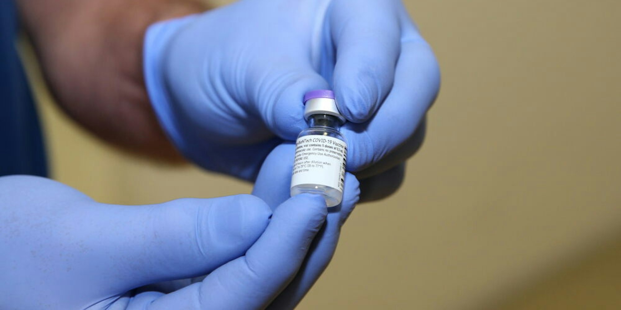 Sobald genügend Impfstoff vorhanden ist, sollen alle interessierten Oberberger damit geimpft werden.