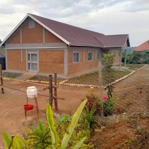 Die „Kinderhilfe Uganda“ hat in Masaka ein Waisenhaus fertiggestellt. Die ersten Kinder sind eingezogen.