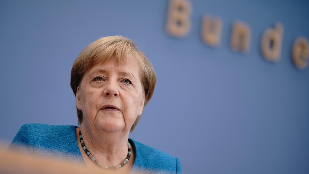 Angela Merkel (hier bei einer Bundespressekonferenz) hat Fehler in der Pandemie-Bekämpfung eingestanden.