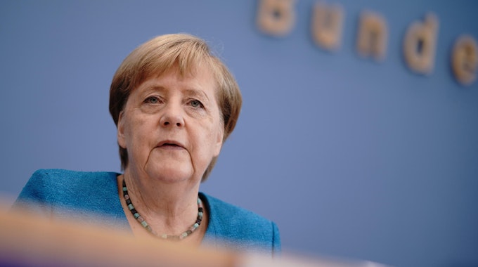 Angela Merkel spricht bei der Bundespressekonferenz am 28. August