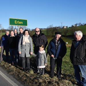 Die Bewohner von Erlen an der Landstraße 286 haben sich mit großer Mehrheit für die Umbenennung ihres Ortes ausgesprochen.
