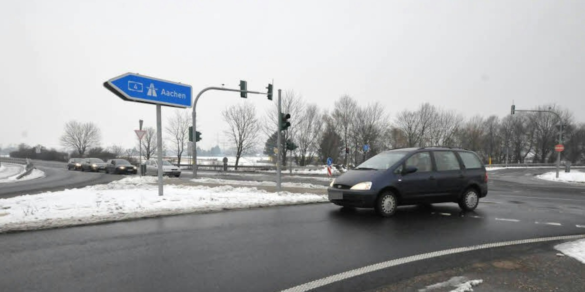 Nur in Richtung Aachen können Fahrzeuge bisher an der Anschlussstelle Frechen-Nord auf die Autobahn 4 auffahren.