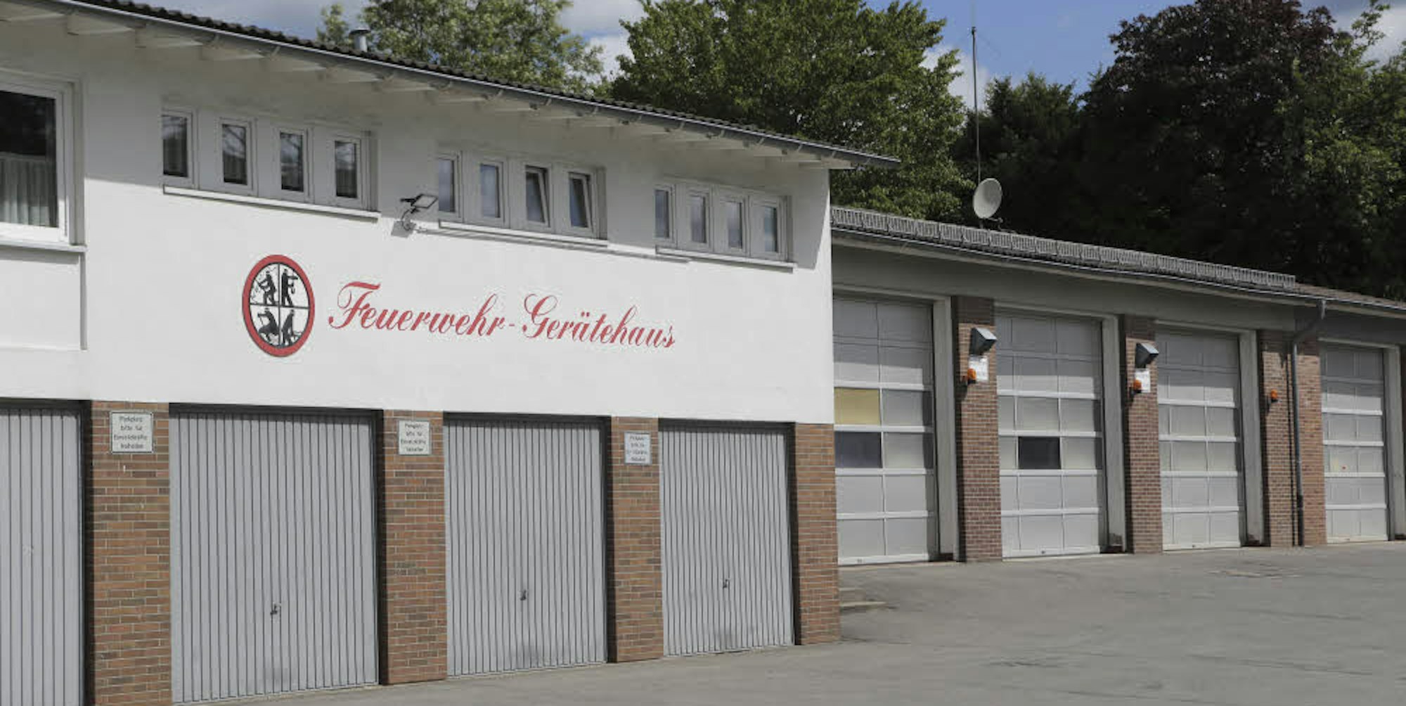 Neben dem bisherigen Standort der Feuerwache soll der Neuebau für die Feuerwehr errichtet werden.