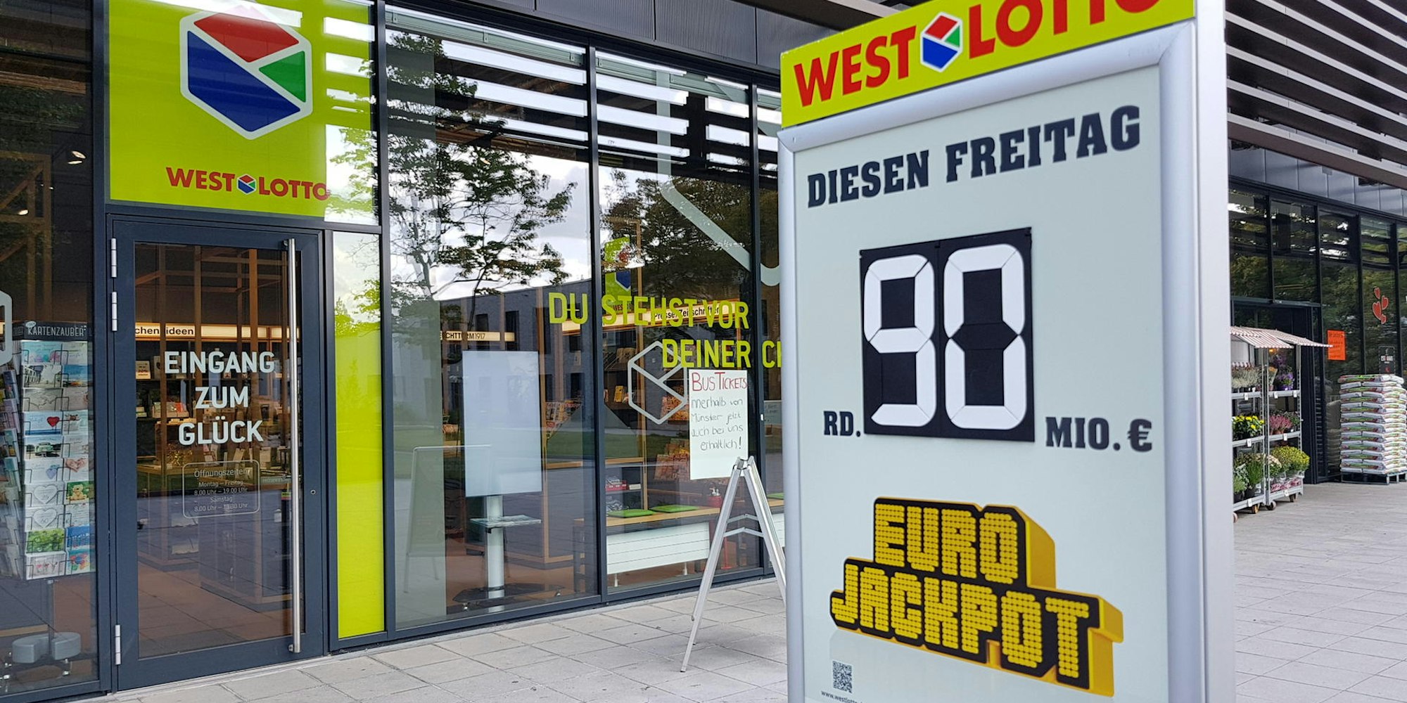210118 Eurojackpot - Ostwestfale räumt 90-Millionen-Jackpot ab (c) Bodo Kemper