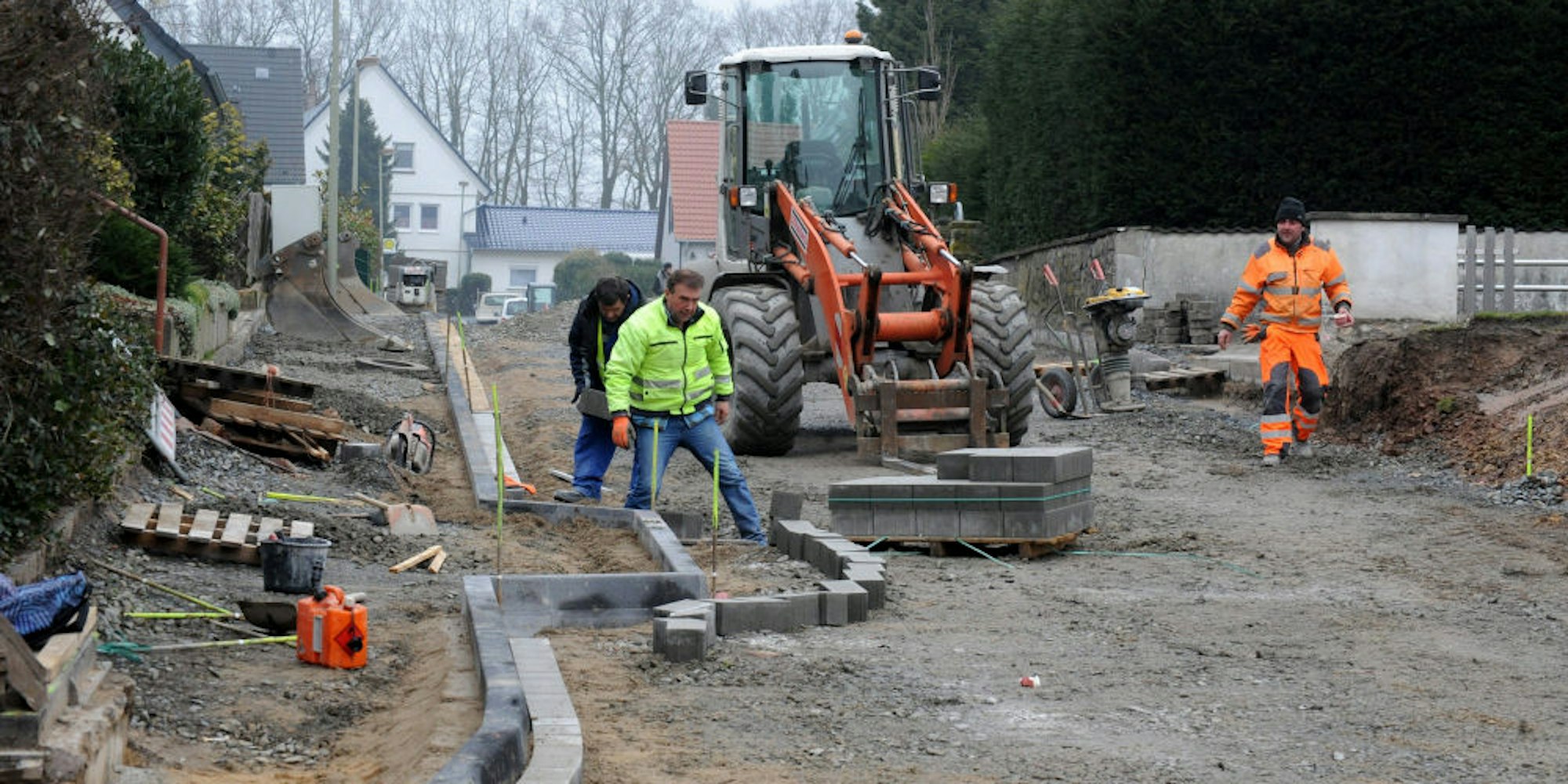 2016 sind die Straßen in der Siedlung Ziegwebersberg ausgebaut worden, die Anlieger müssen 323 000 Euro mitbezahlen.