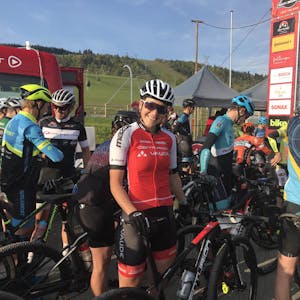 Mountainbikerin Steffi Dohrn aus Bergisch Gladbach feierte beim Rennen in Willingen den Sieg, kann auch über weiteren Podestdplätze strahlen.