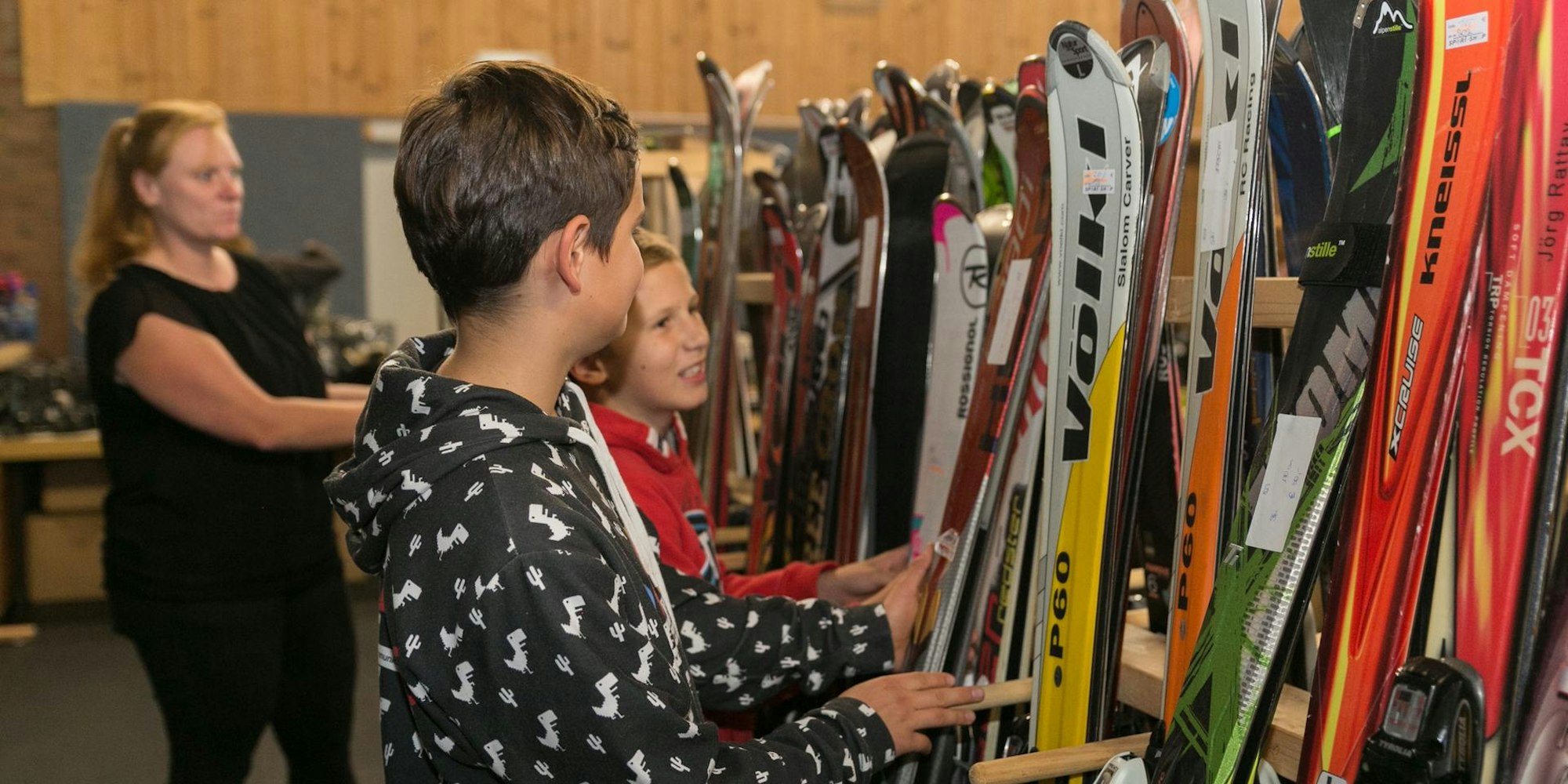 Der Müllenbacher Skibasar bot in diesem Jahr wieder Wintersportartikel und Service.