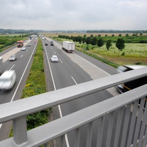 Bundesautobahn 4, A4, Frechen-Nord, Teilanschluss soll in einen Vollanschluss umgewandelt werden