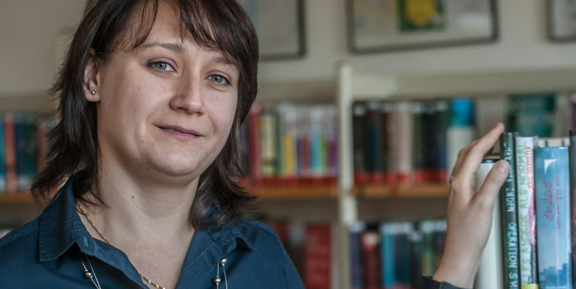 Yulia Farbischewski aus Opladen ist die neue Leiterin in der Burscheider Stadtbücherei.