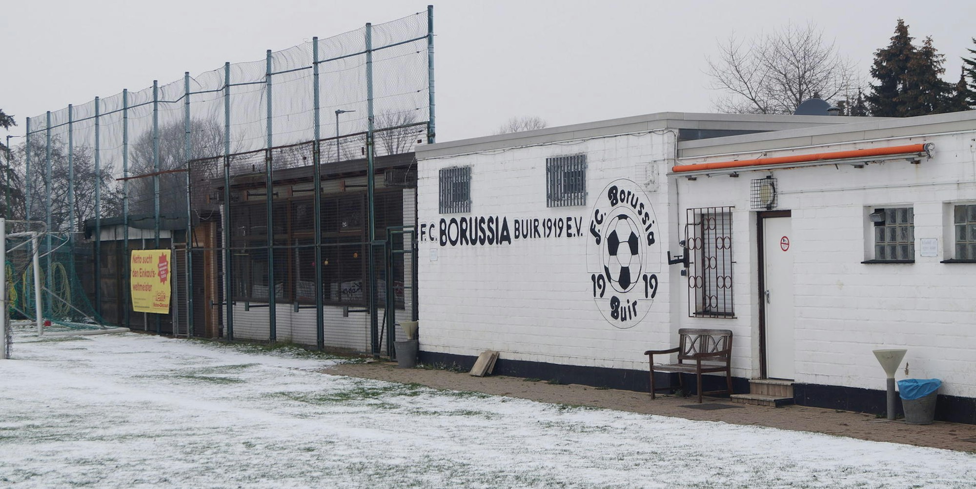 Borussia Buir bekommt einen Kunstrasenplatz, die Leichtathleten vom TUS hätten gerne eine Tartanbahn in Buir.