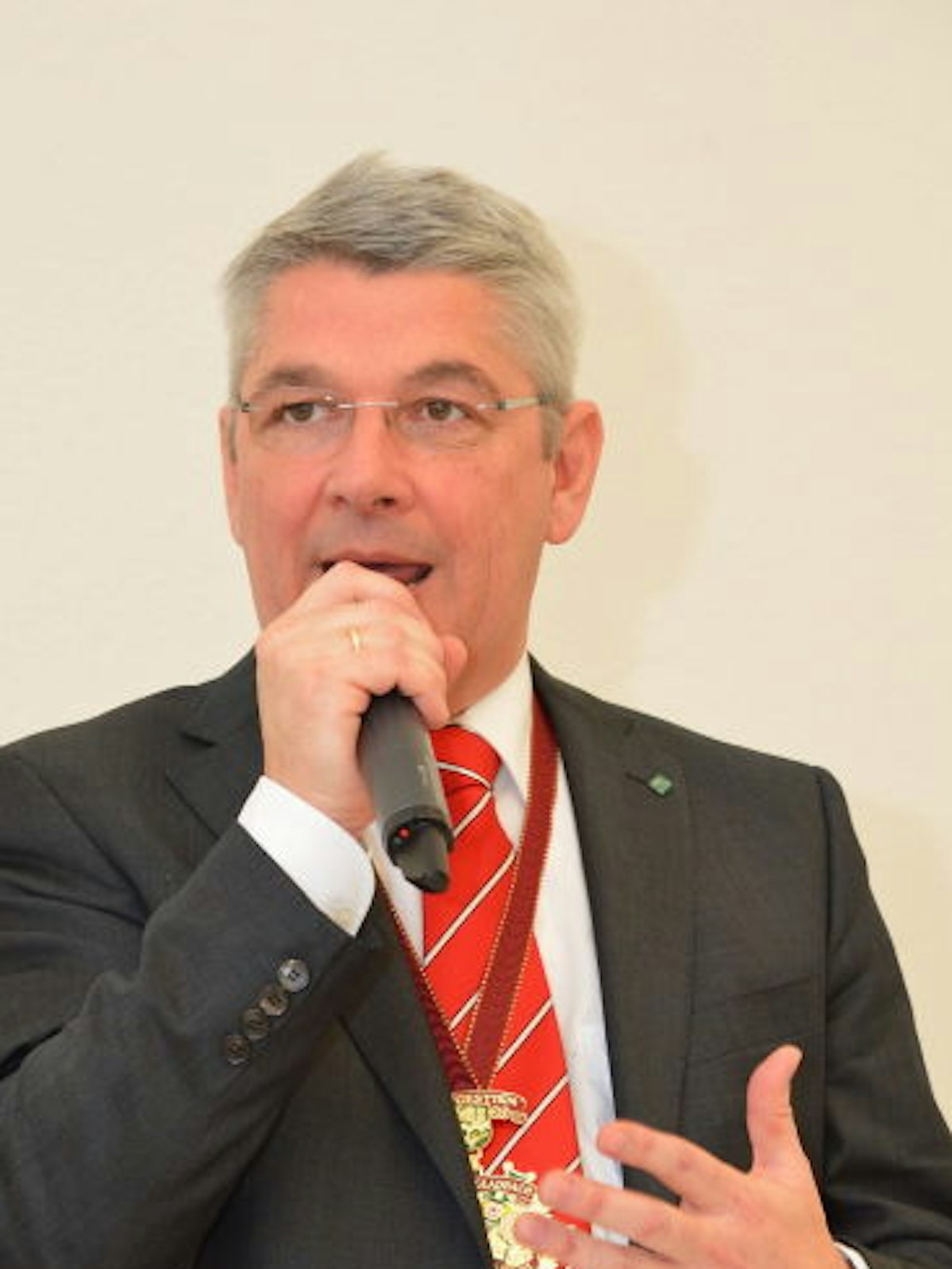 Bürgermeister Lutz Urbach