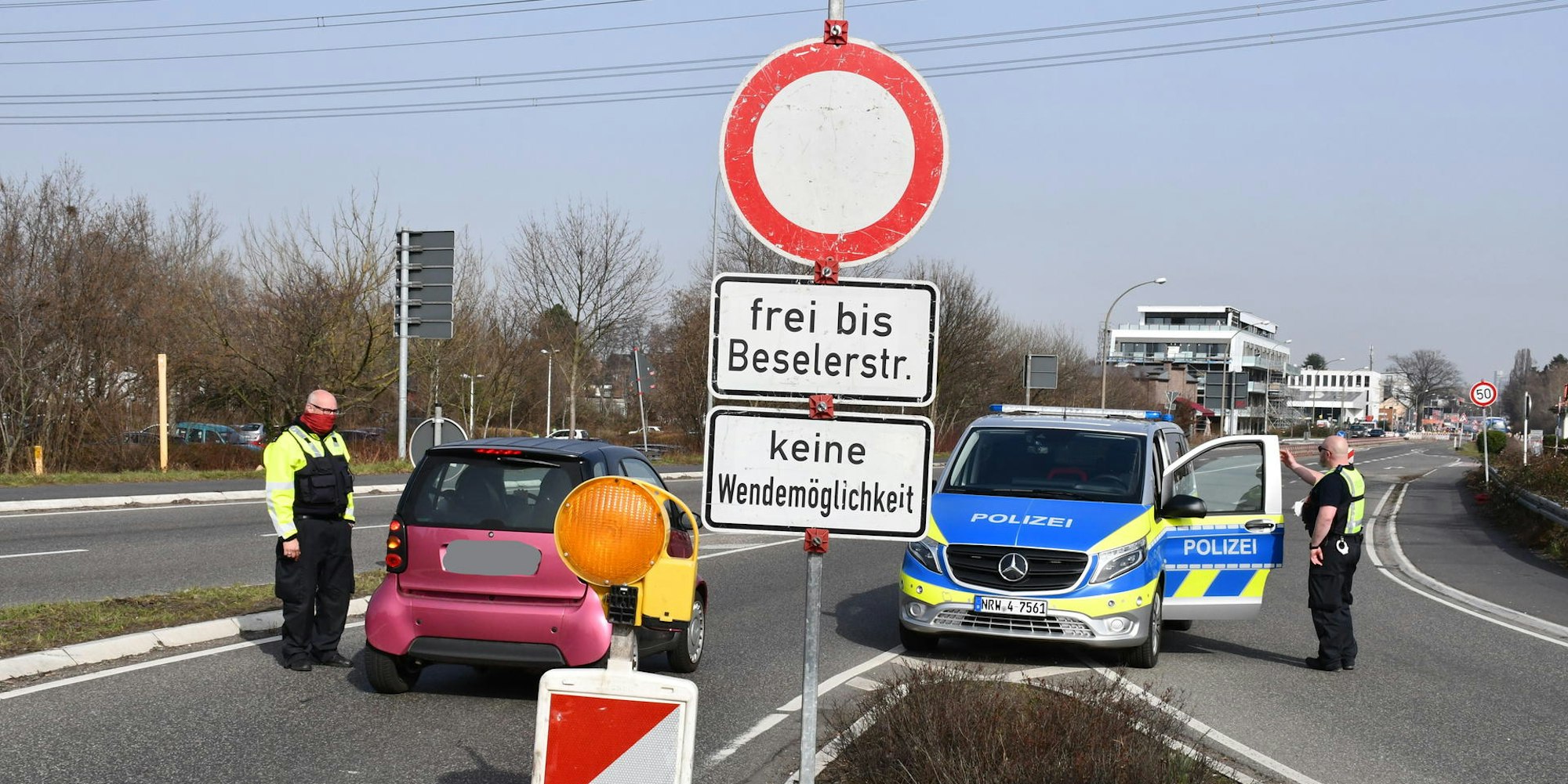 Die Polizei musste Autofahrer an der Ortsumgehung Hermülheim anhalten.
