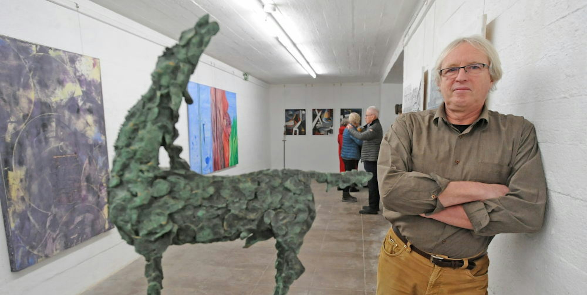 Jörg Steinert kam aus Schwedt und hatte unter anderem seine Pferdeskulpturen im Gepäck. Seine Findlinge wären zu schwer gewesen.
