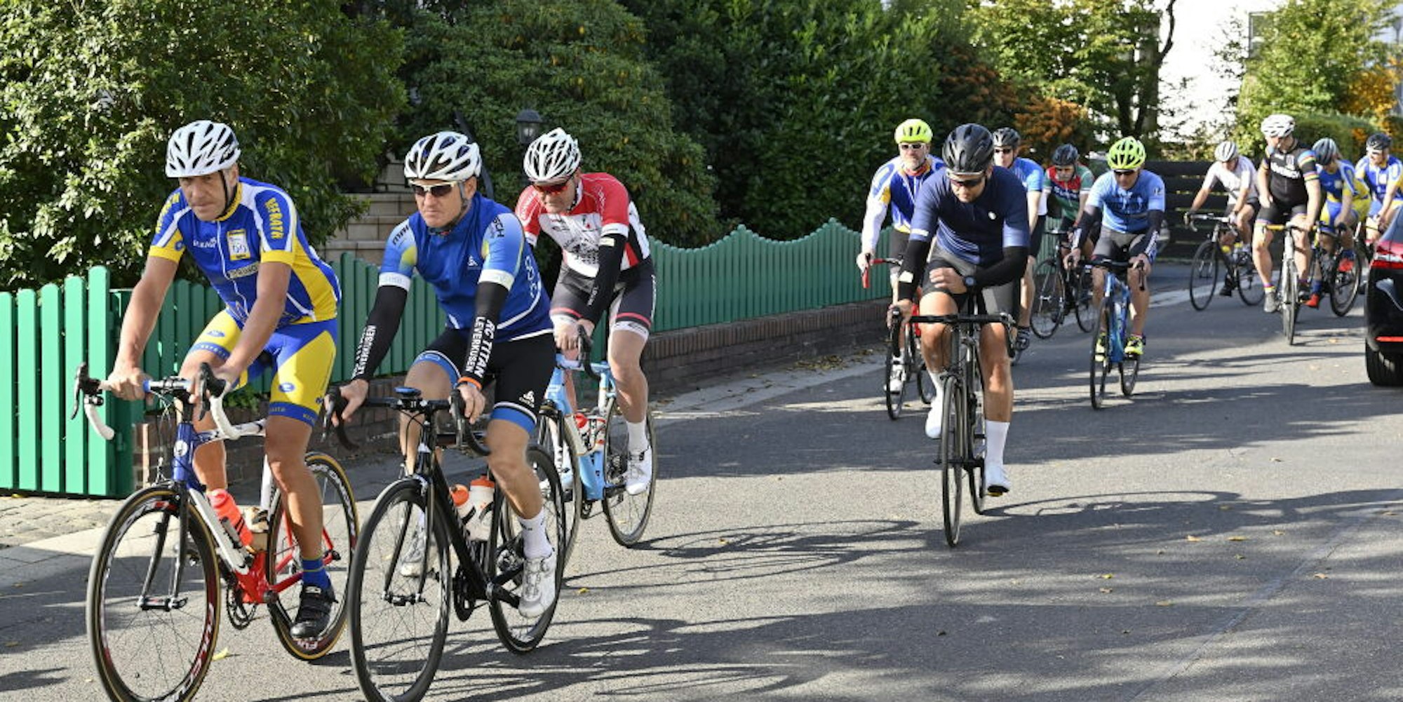 In Refrath ist die alljährliche Spendenradtour des Vereins Staubwolke gestartet.