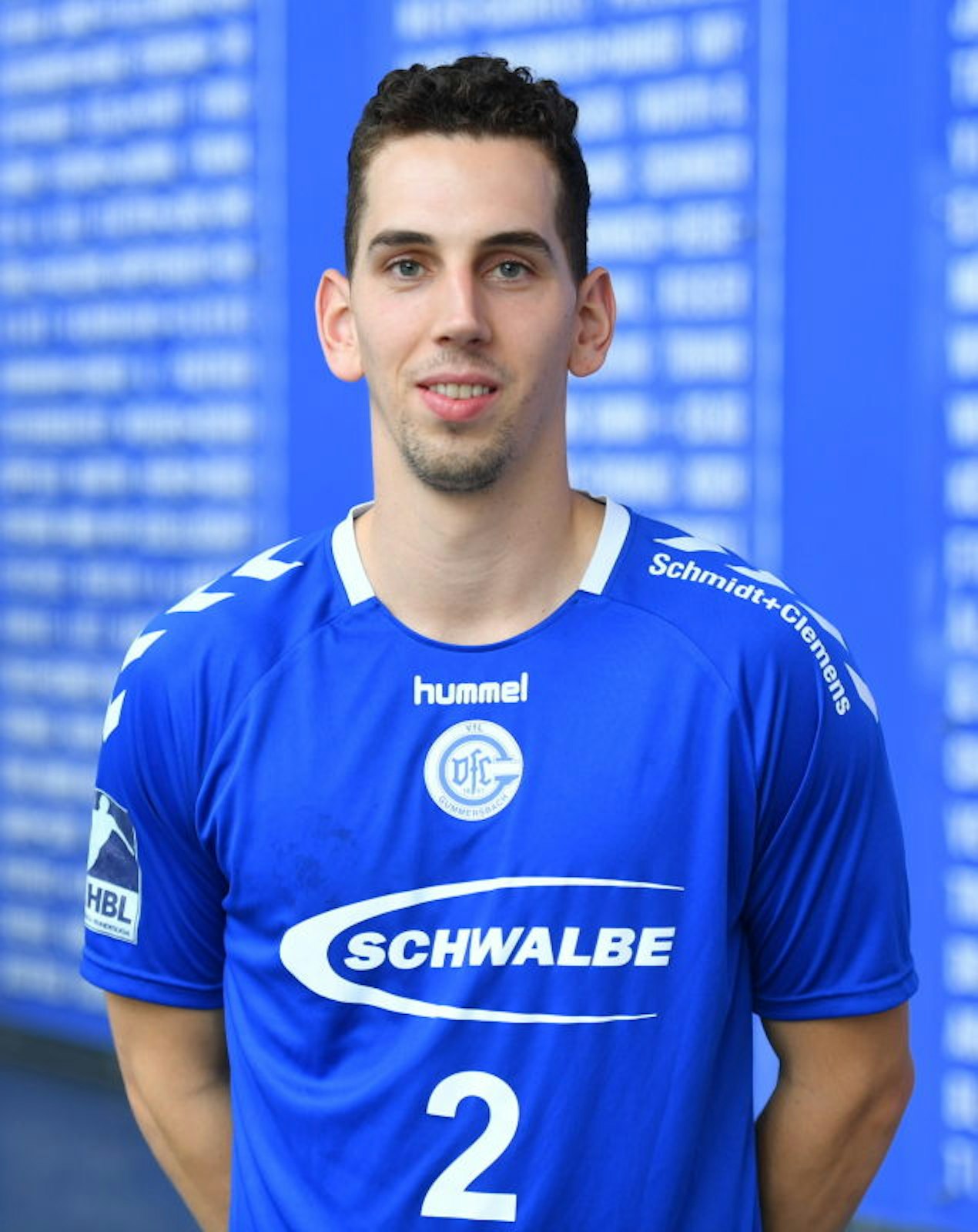 Tobias Schröter verlängert seinen Vertrag um weitere zwei Jahre.
