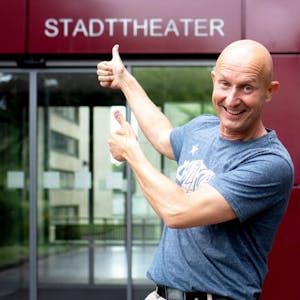 Bringt das Theater zurück in seine Heimatstadt: Holger Umbreit. Der Theaterproduzent wird mit vier Stücken Anfang 2020 im Stadttheater gastieren.