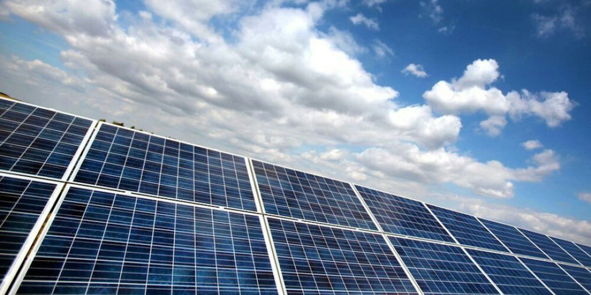 Solaranlagen könnten auf städtischen Gebäuden Strom erzeugen.