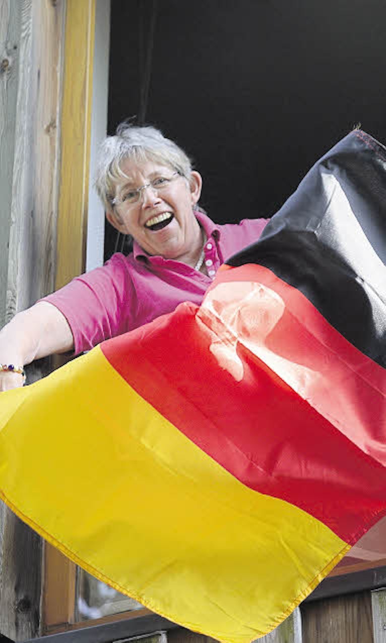 Hängt die Fahne raus: Sylvia Wöber-Servaes.
