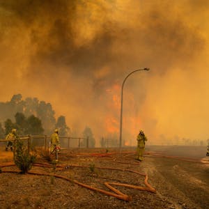 Australiens verheerende Buschfeuer, für Schätzing eine Folge der fatalen Kohlepolitik des Kontinents. 