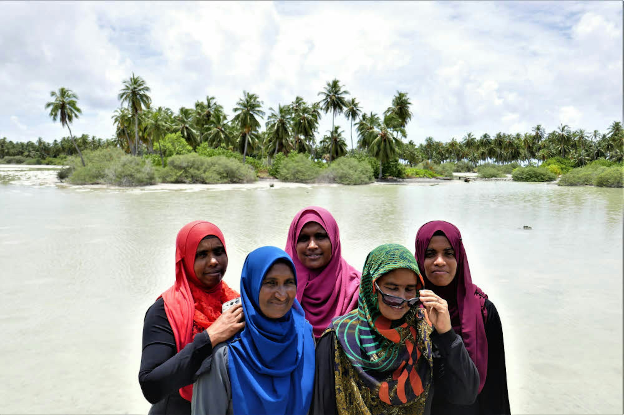 Die Frauen von Maabaidhoo haben in mühseliger Handarbeit einen Mangrovensumpf vom Müll befreit.