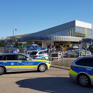 Polizei Rheinbad Einsatz