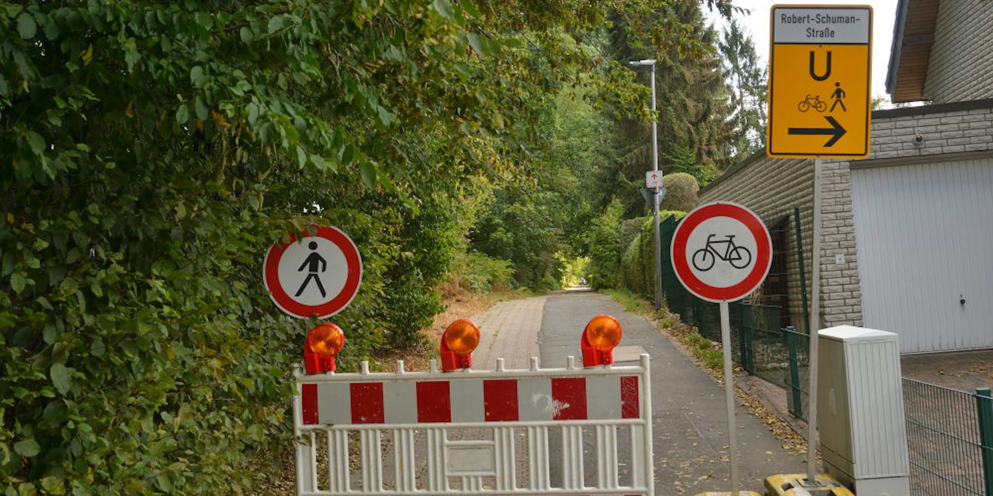 Kein Durchkommen bis Ende Oktober zwischen Sieglindenweg und Robert-Schumann-Straße.