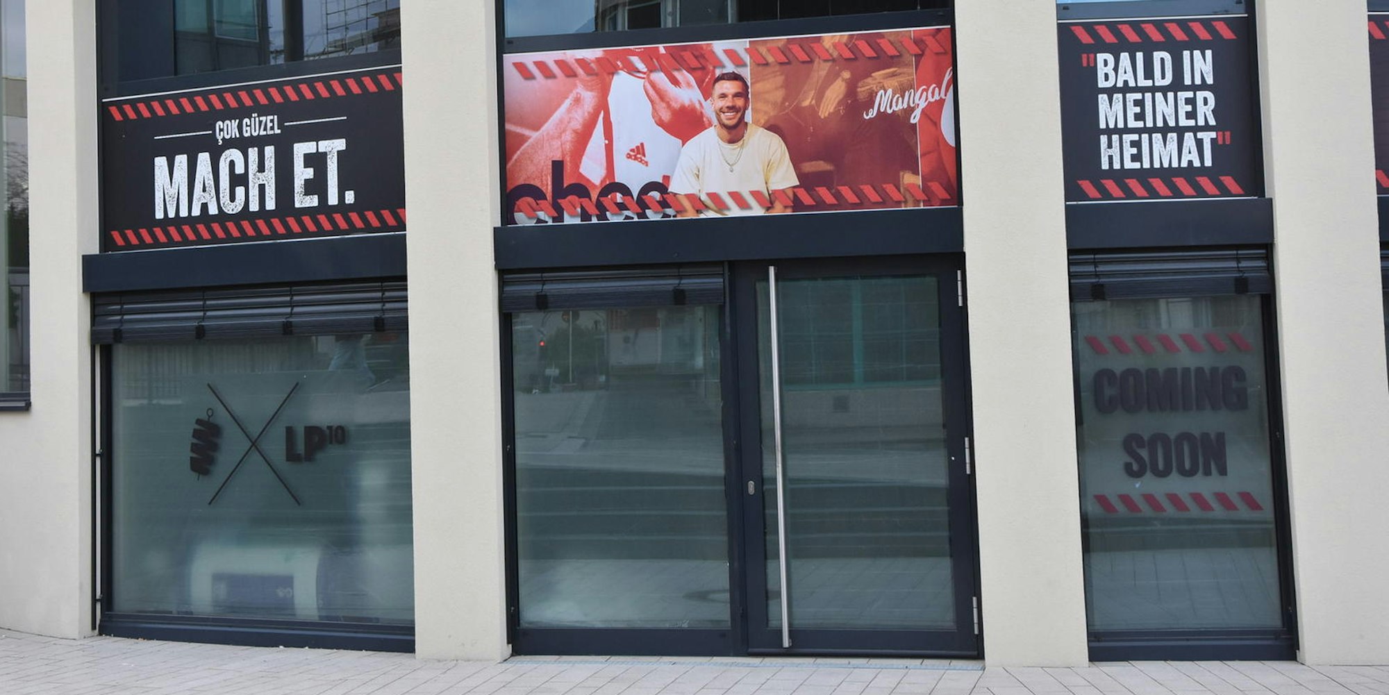 Eine Filiale seiner türkischen Restaurant-Kette Mangal will Lukas Podolski bald in seiner Heimat eröffnen.
