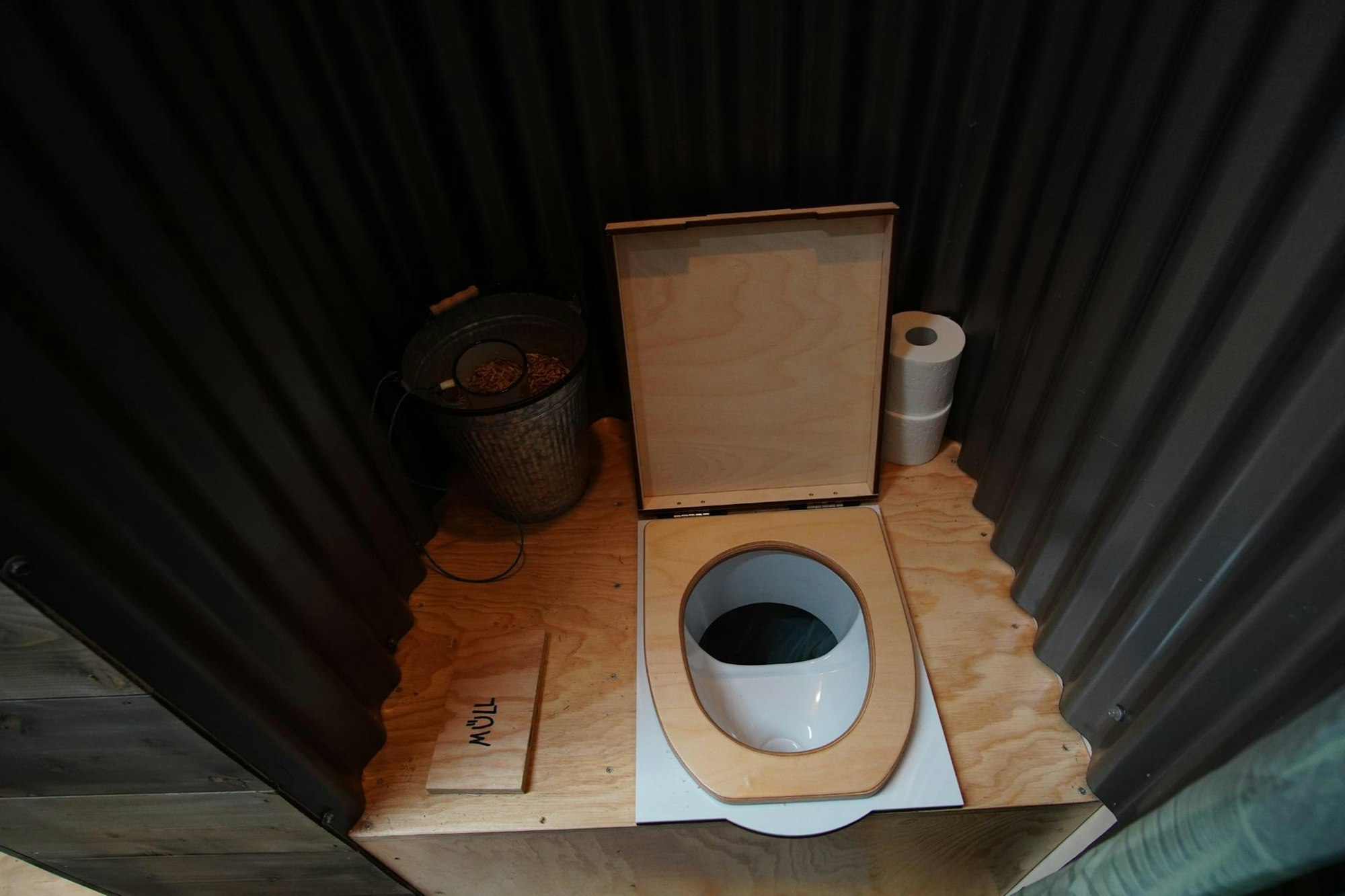 Dschungelcamp_Tiny House_Toilette