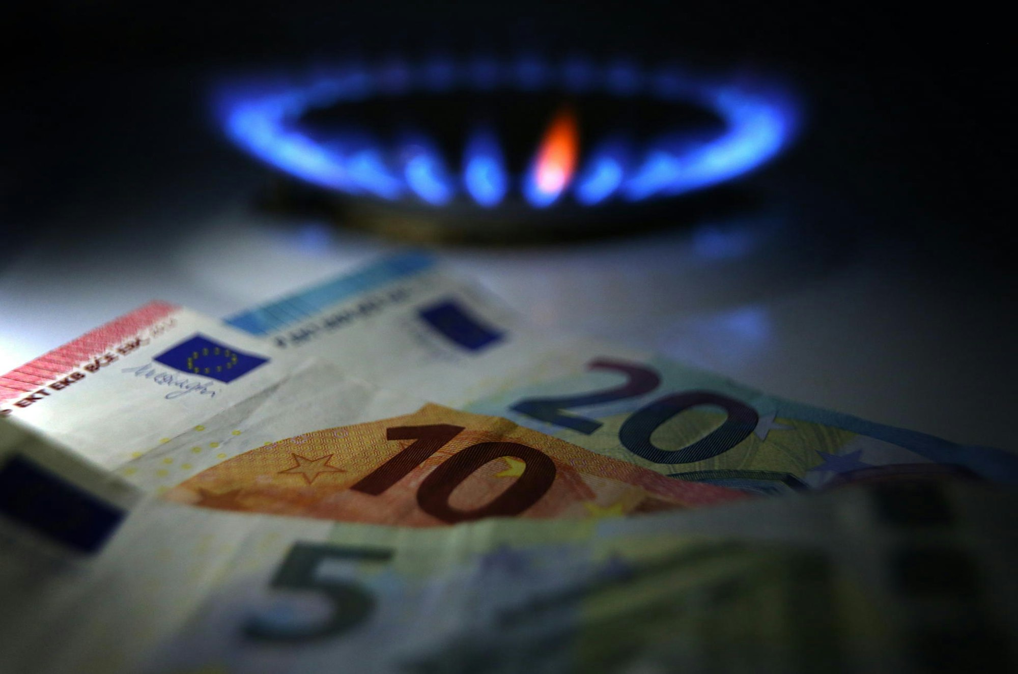 Insbesondere die Preise für Gas steigen immer weiter – die Rösrather Stadtwerke reagieren mit einer Kundenauswahl.