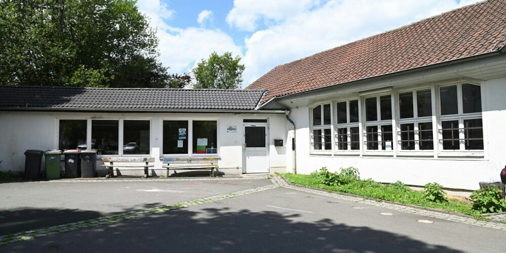 Was wird aus der Alten Schule in Kürten-Eichhof? Die Musikschule möchte das Gebäude in Eigenregie nutzen.