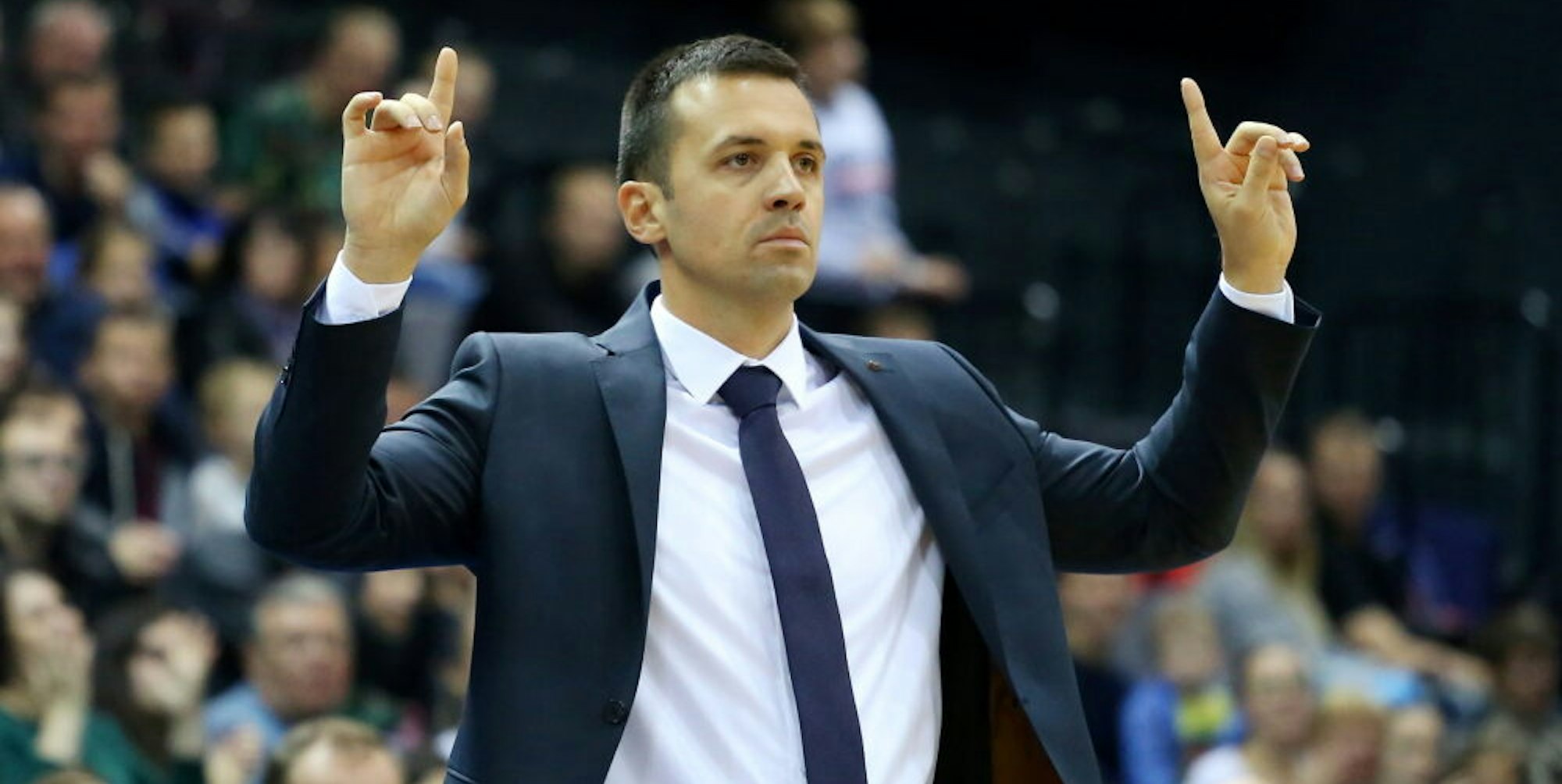 Igor Jovovic ist neuer Headcoach der Telekom Baskets. Der 37-jährige Montenegriner unterschrieb einen Zwei-Jahres-Vertrag. Er war zuletzt Co-Trainer bei Bayern München.